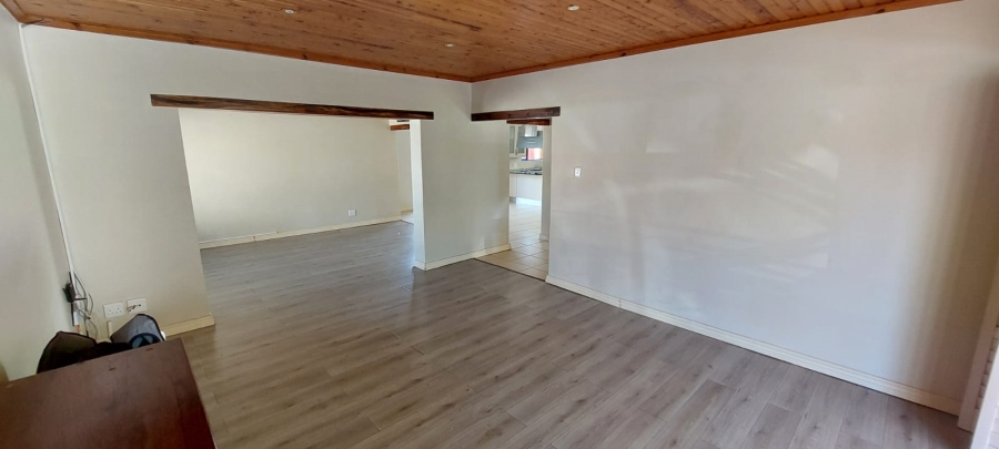 5 Bedroom Property for Sale in Ferreira Town Eastern Cape